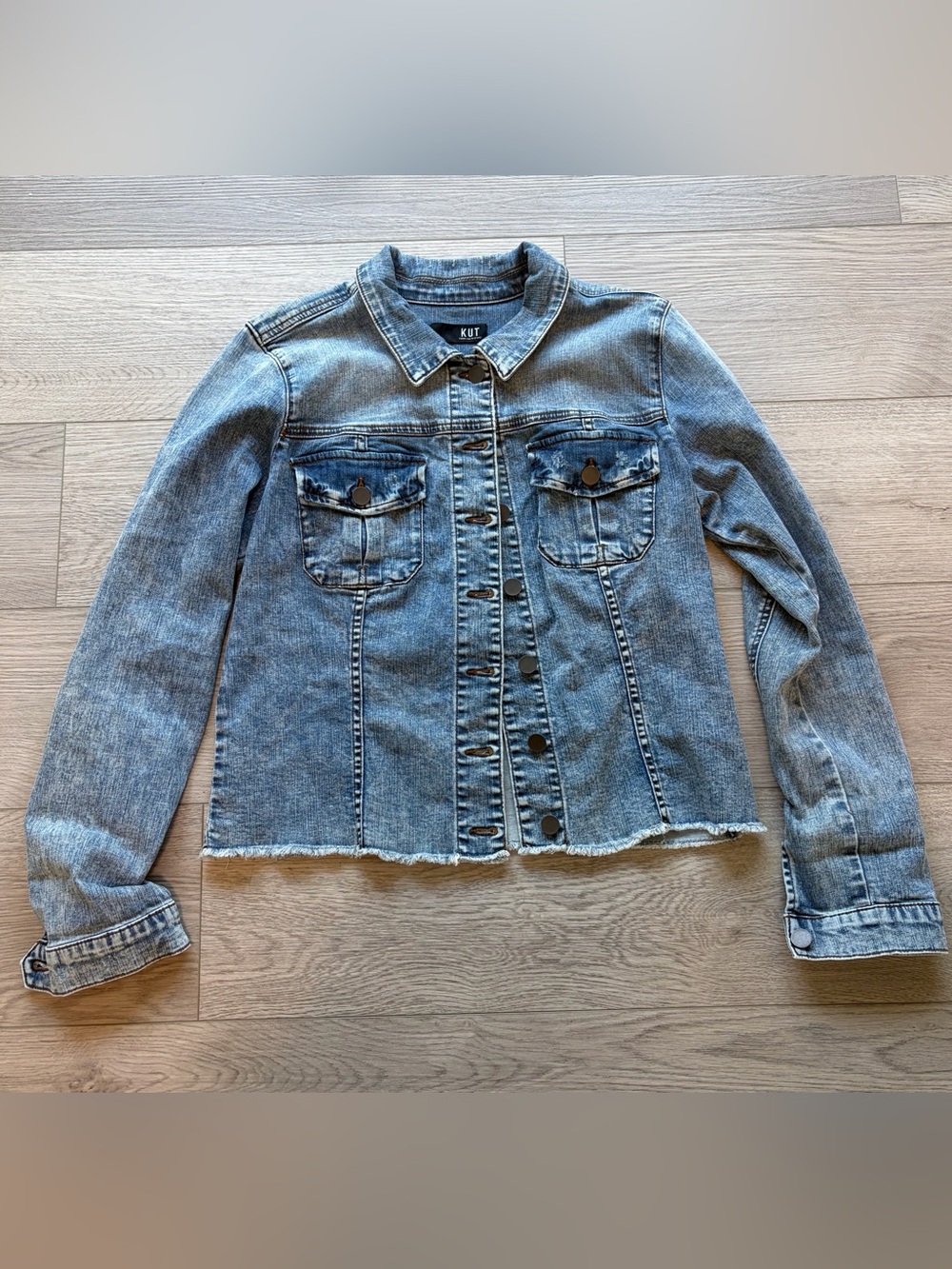 Kut from the Kloth Kara Acid Wash Jean Jacket Women’s XL Extra Large